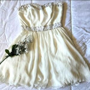 White Washable Stone Embellished Strapless Dress Size 5/6